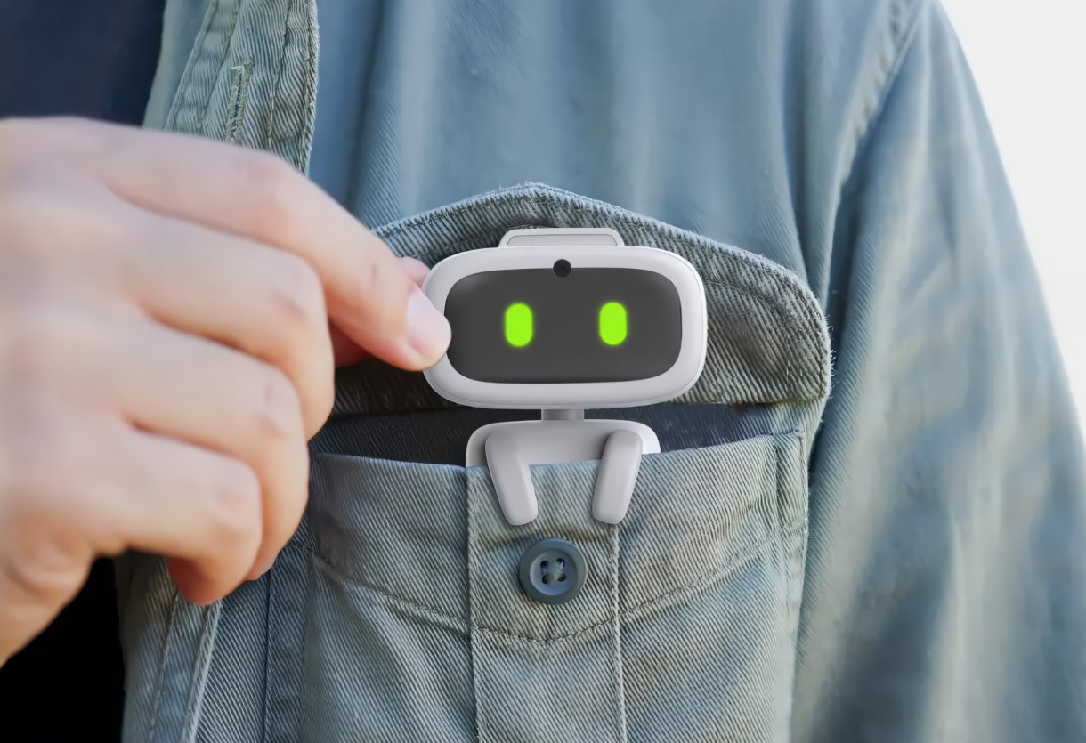 Tamagotchi moderno: Presentado el robot de bolsillo AIBI con ChatGPT