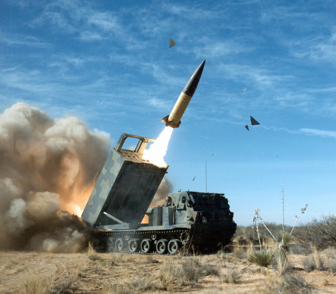 Украина запросила у США тактические баллистические ракеты MGM-140 ATACMS с дальностью пуска до 300 км для HIMARS и M270 MLRS