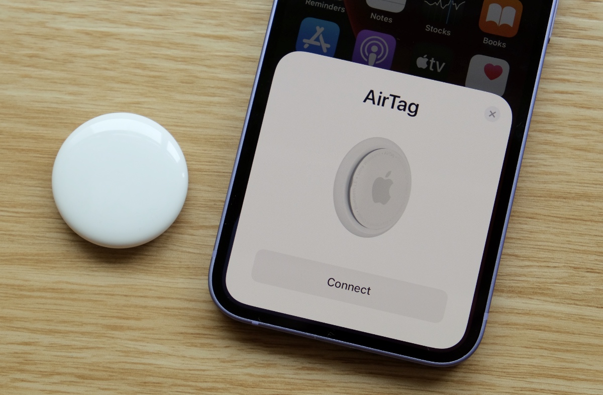 Apple випустила програму для Android-пристроїв, яка допоможе знайти «шпигунські» AirTag. Але не обійшлося без «але»