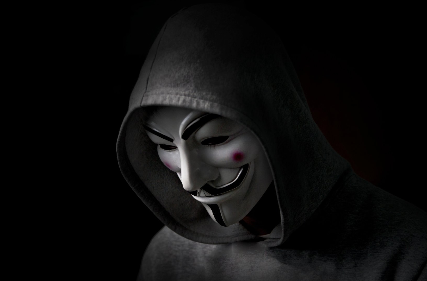 Anonymous зламали «Газпром» і злили в мережу 768 000 листів співробітників компанії