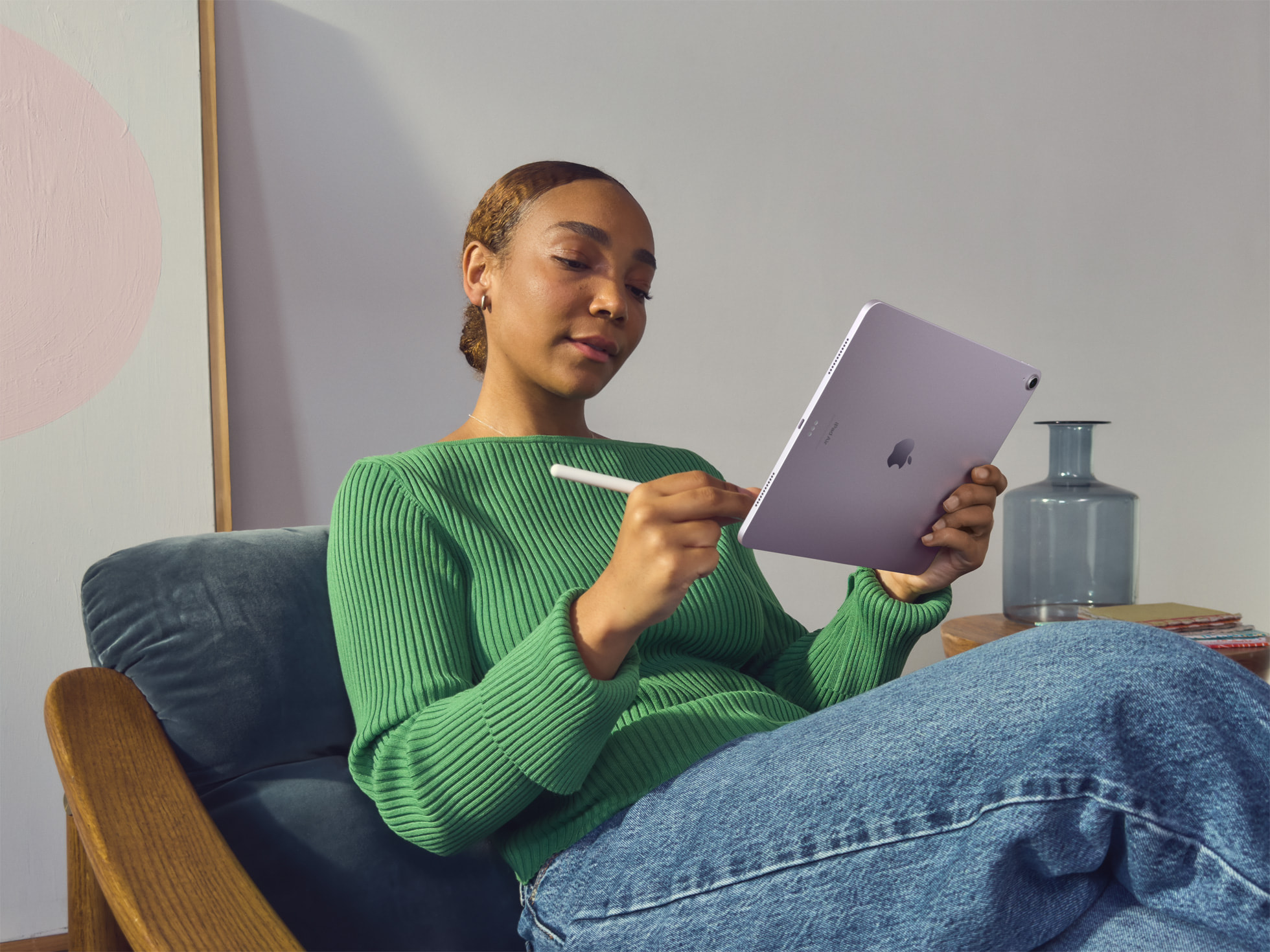 Apple представила iPad Air 6: розмір, як у iPad Pro, нове розташування камери, процесор M2 та ціна від $599
