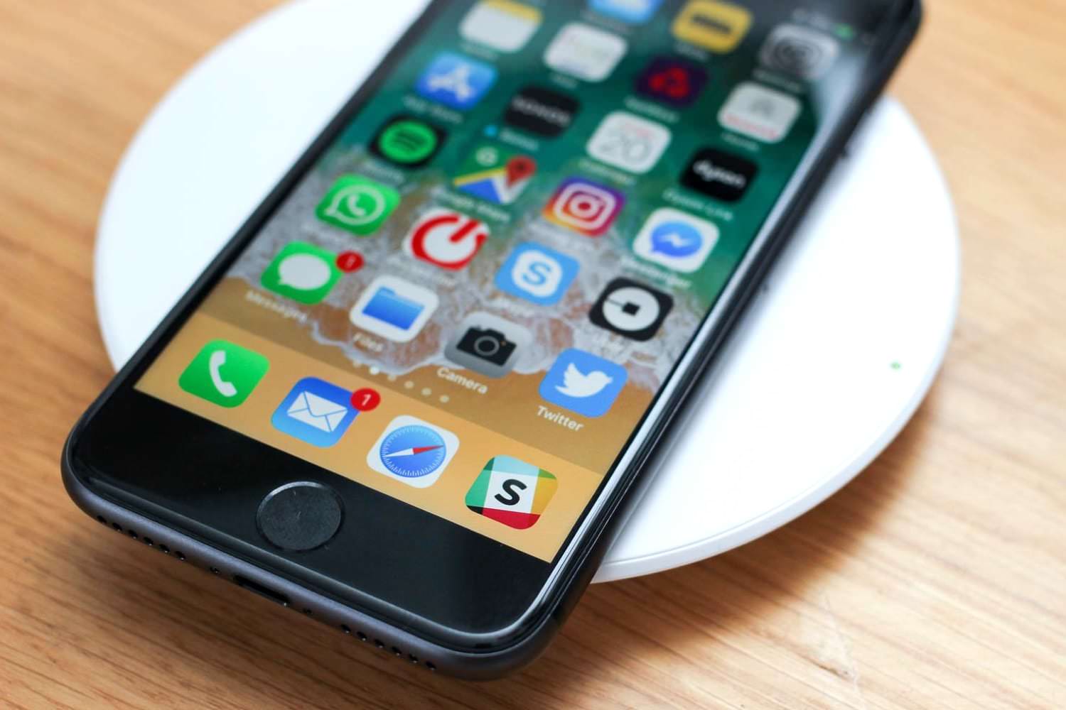 Наступного року Apple випустить iPhone SE 2 і нарешті збільшить обсяг ОЗП у смартфонах