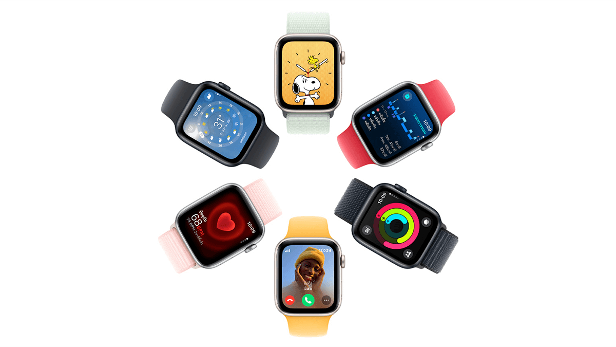 Bloomberg: Apple jobber fortsatt med en Apple Watch SE smartklokke med farget plastkasse