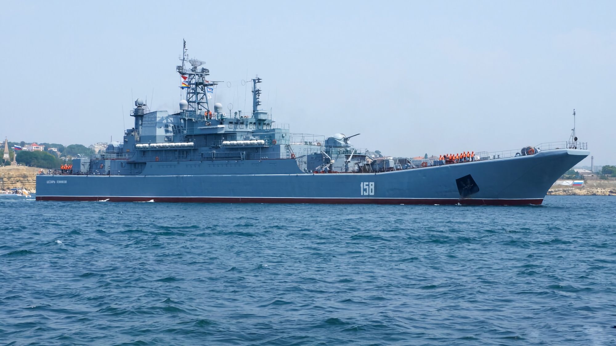 Ukrainsk efterretningstjeneste brugte en maritim drone til at sænke det store russiske landingsskib Caesar Kunikov.