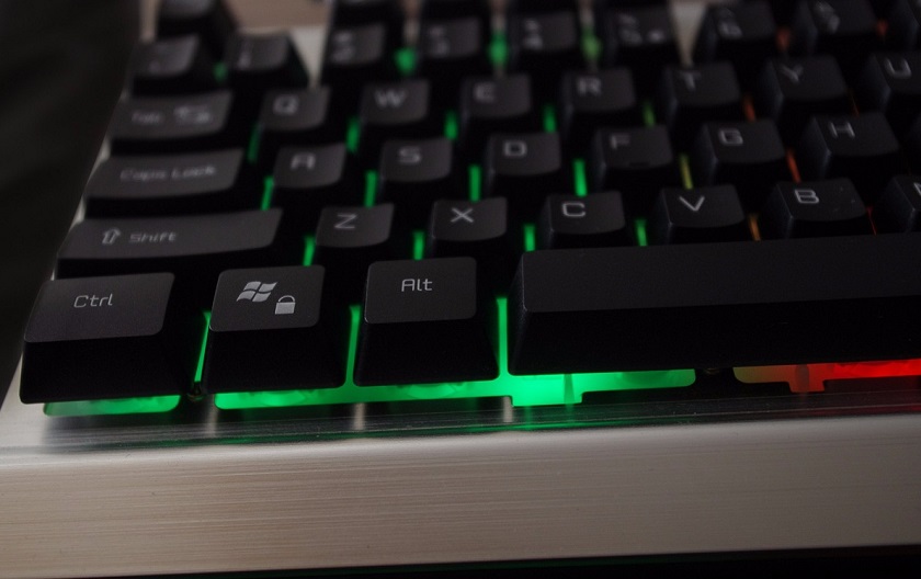BIOSTAR представила механическую геймерскую клавиатуру GK3 за $44, 99