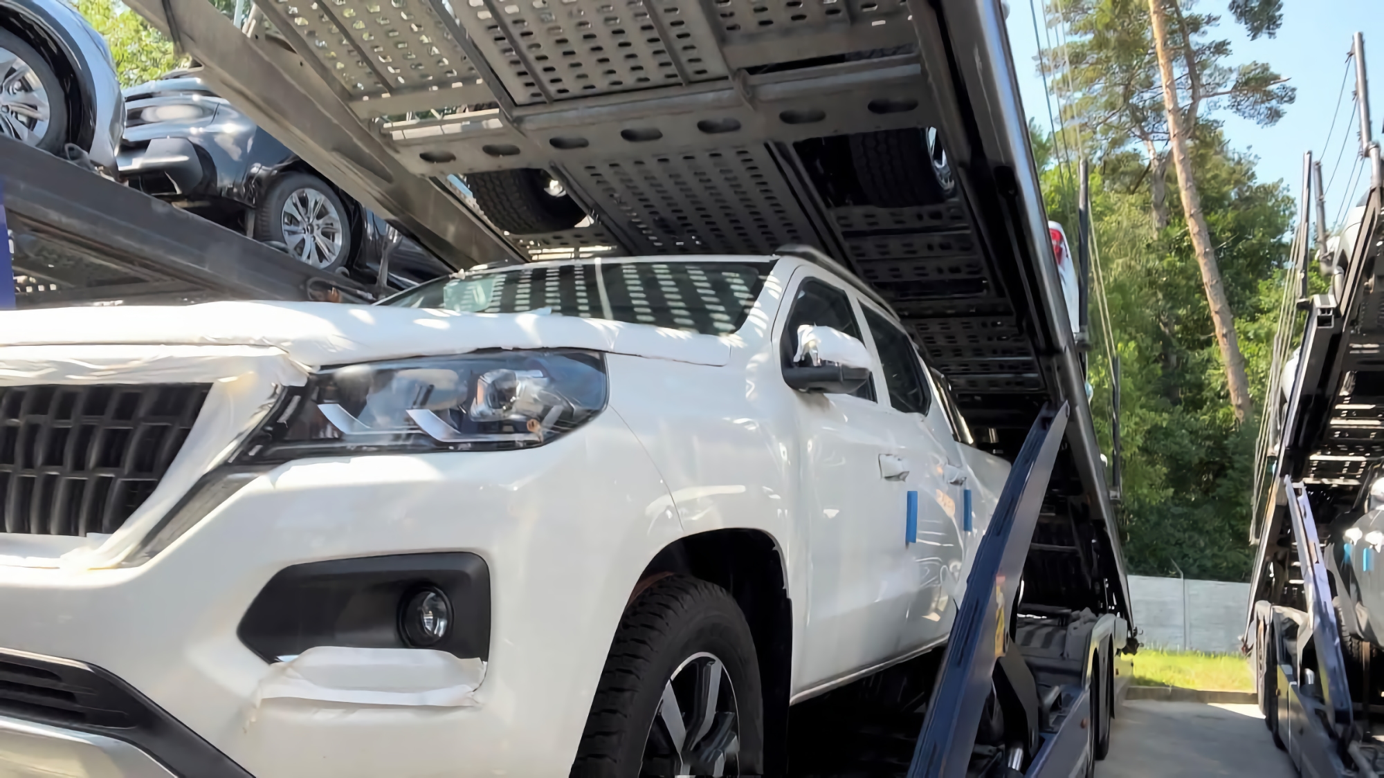 La Fundación Vuelve Vivo compró 100 camionetas nuevas para la APU por importe de 2.600.000 euros