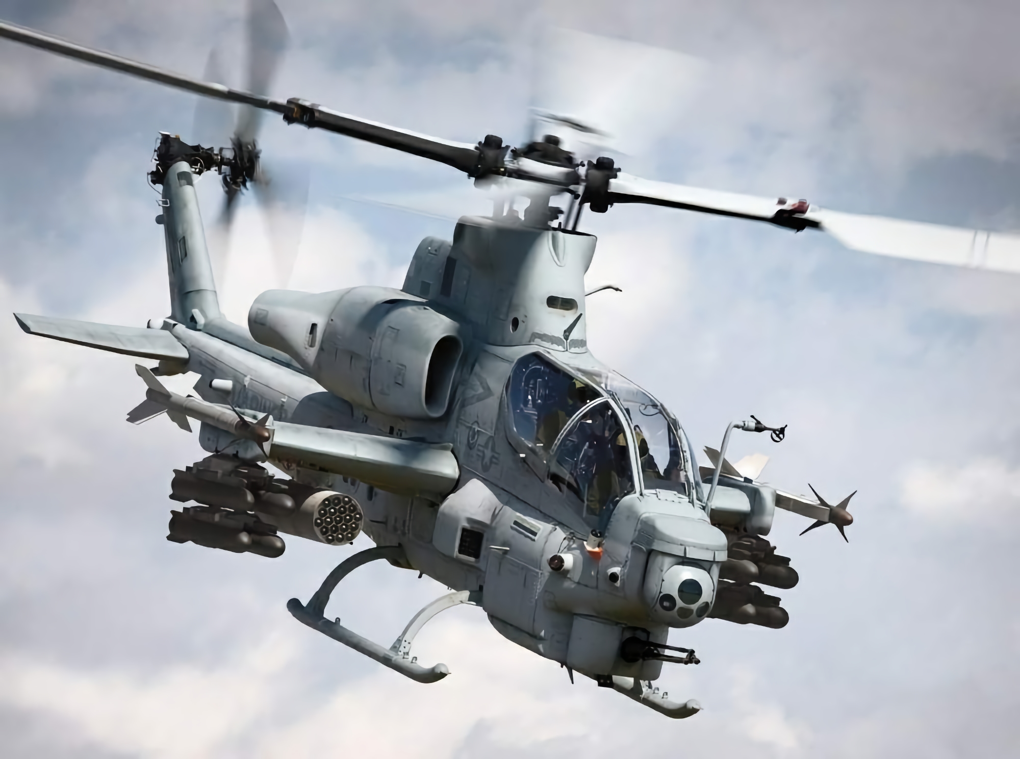 Replacing the Mi-24 and Mi-35: The Czech Republic will receive six Bell AH-1Z Viper attack helicopters and two multi-purpose Bell UH-1Y Venom helicopters from the US
