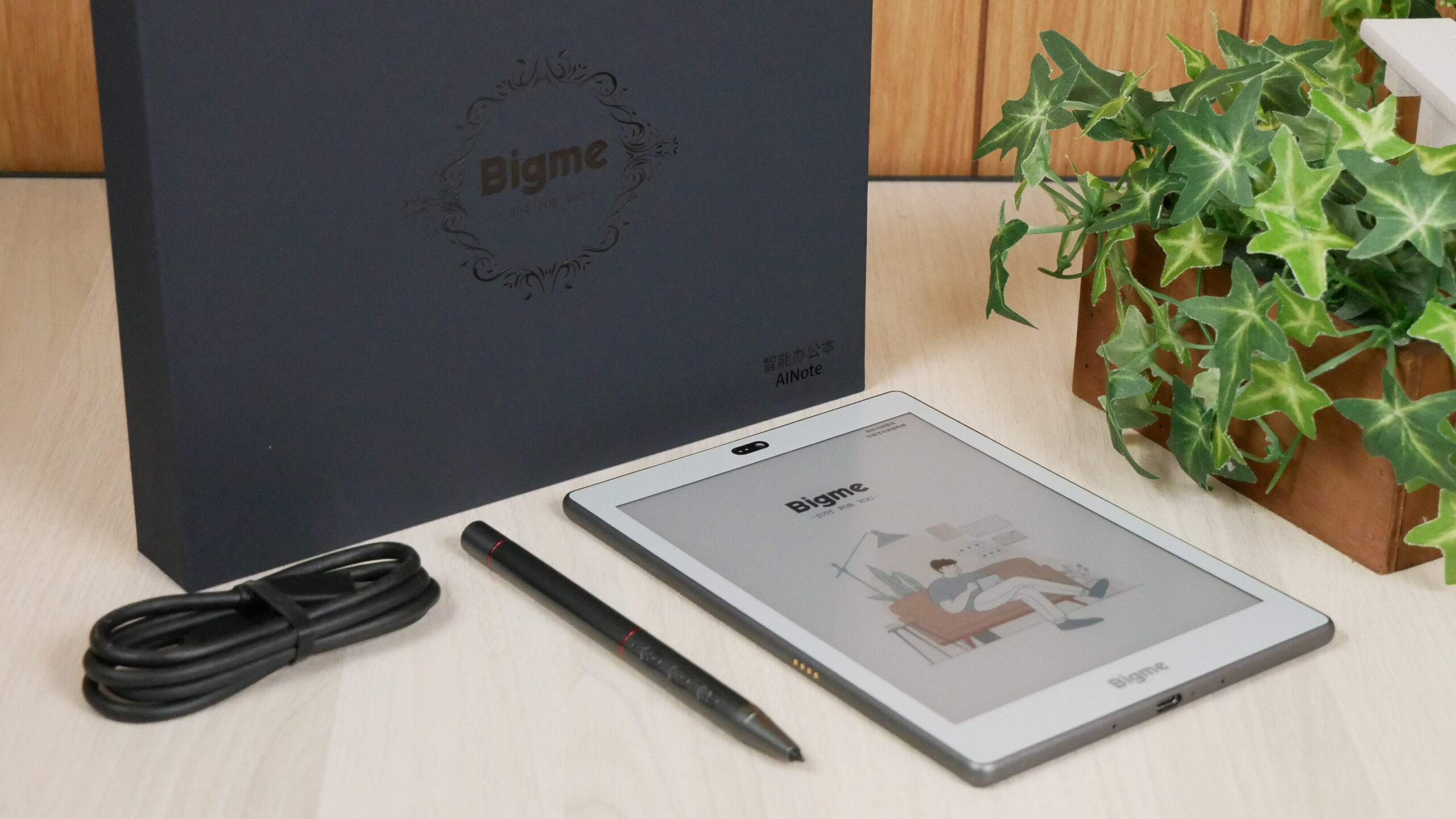 Bigme S6: електронна книга з кольоровим E-Ink дисплеєм і вбудованим ChatGPT за $500