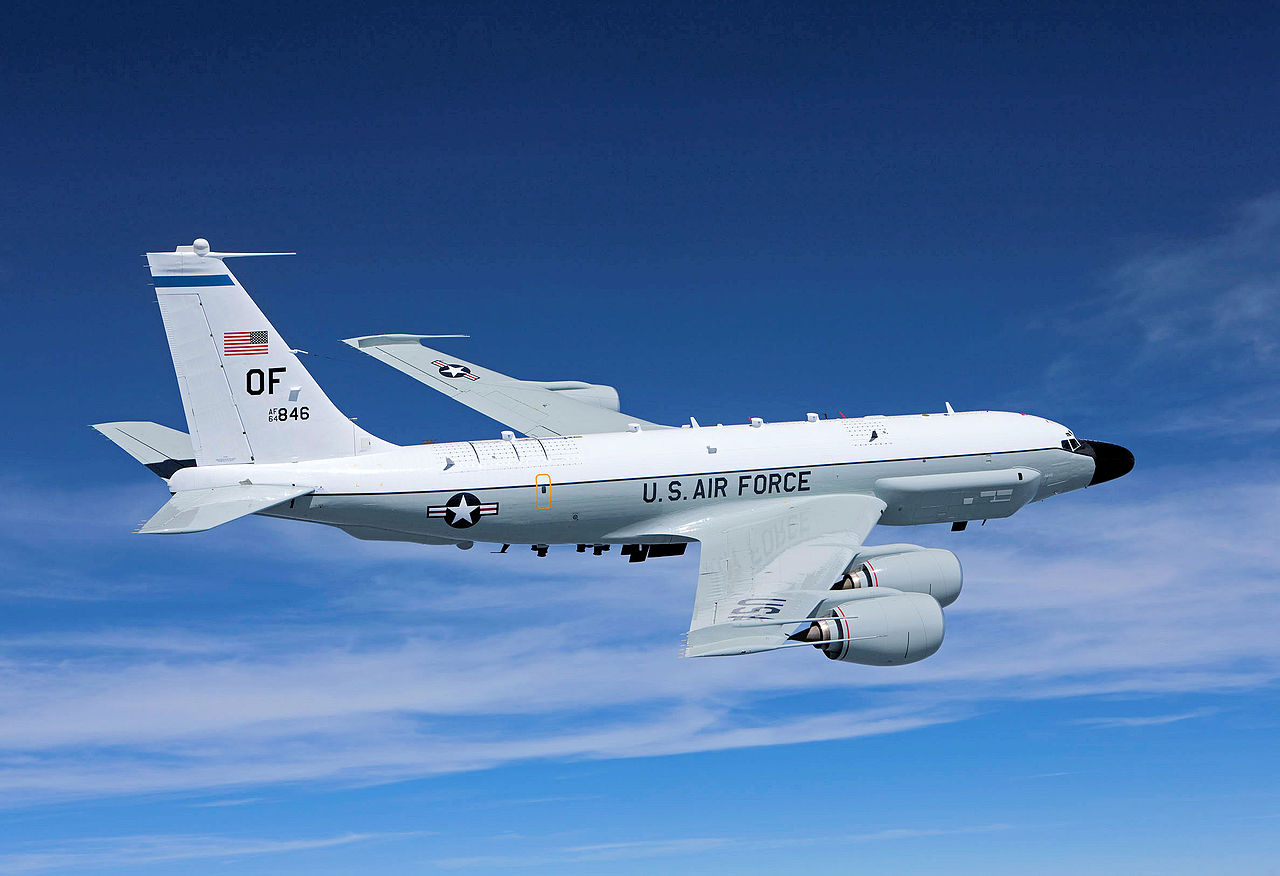 США подняли в небо один из самых редких самолетов  RC-135S Cobra Ball, который используется для наблюдения за ядерным оружием