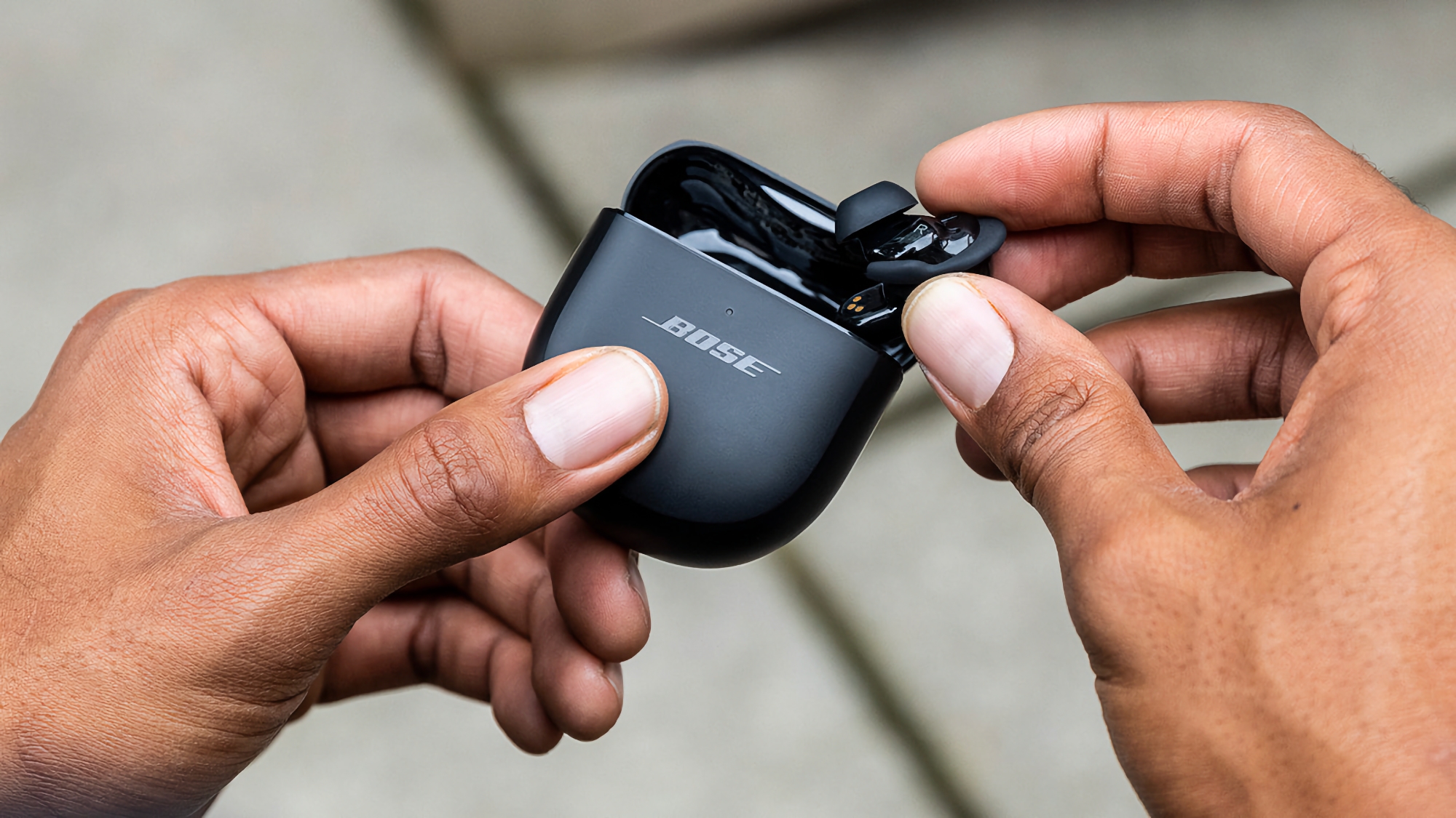 Gli auricolari Bose QuietComfort Earbuds II sono disponibili su Amazon con uno sconto di 80 dollari.