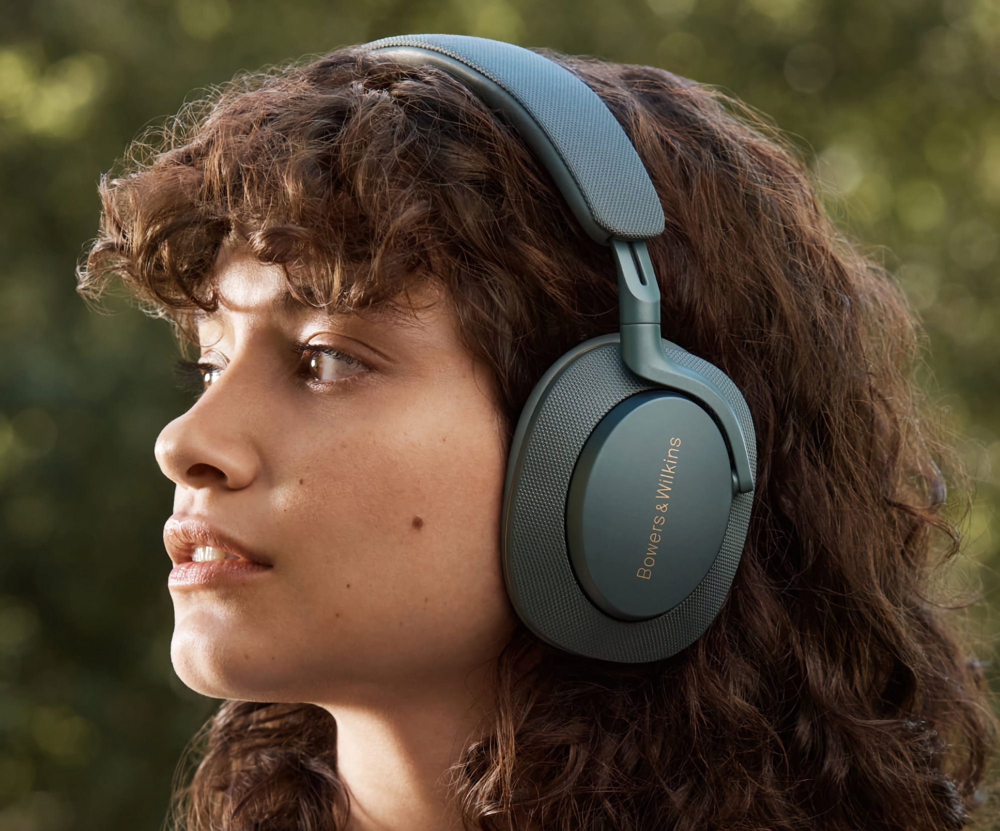 Un rival para el Sony WH-1000XM5 y el Bose QuietComfort Ultra: Bowers & Wilkins ha presentado sus nuevos auriculares insignia Px7 S2e.