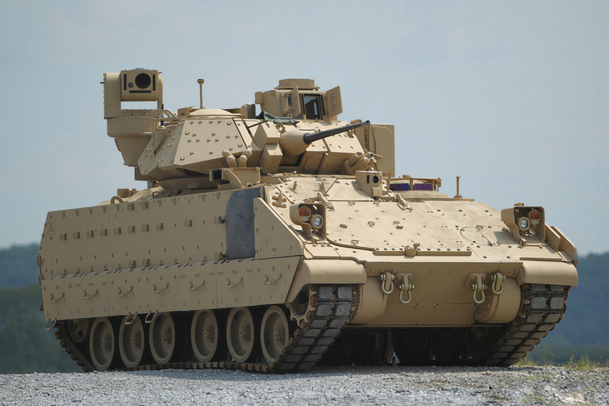 Die ukrainischen Streitkräfte erhalten eine moderne Version des Bradley mit verbesserter Panzerung und digitalen Systemen
