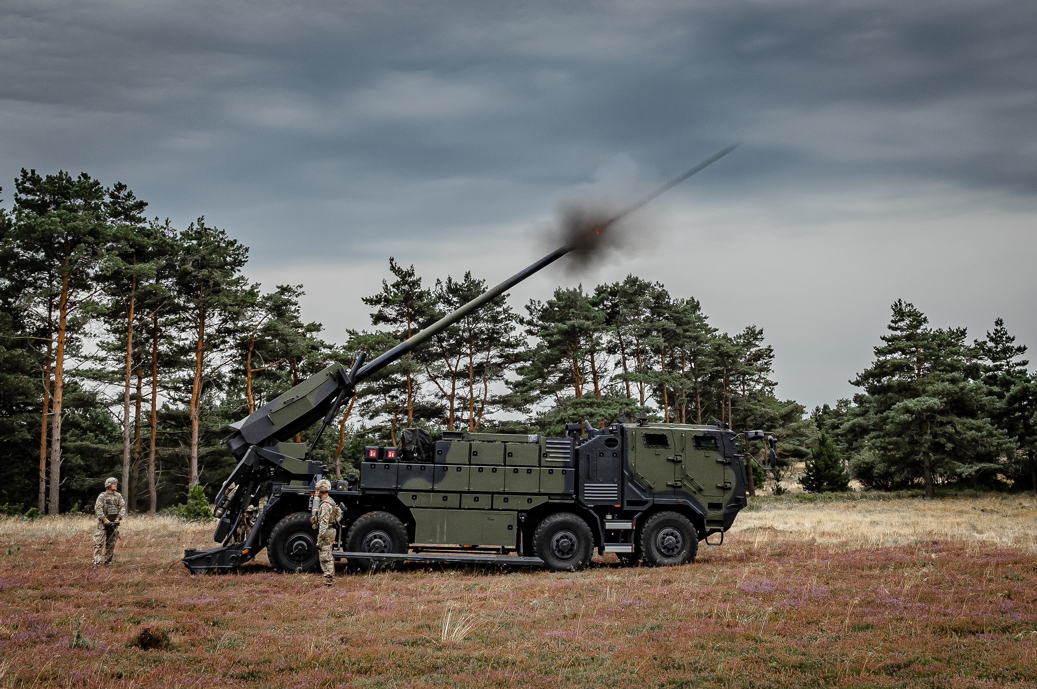 Збройні Сили України показали данську версію САУ CAESAR на базі шасі Tatra 815-7 (відео)