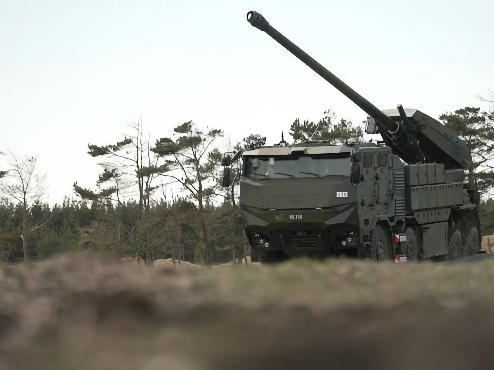 Збройні Сили України вже використовують самохідні артилерійські установки CAESAR на базі шасі Tatra 8х8