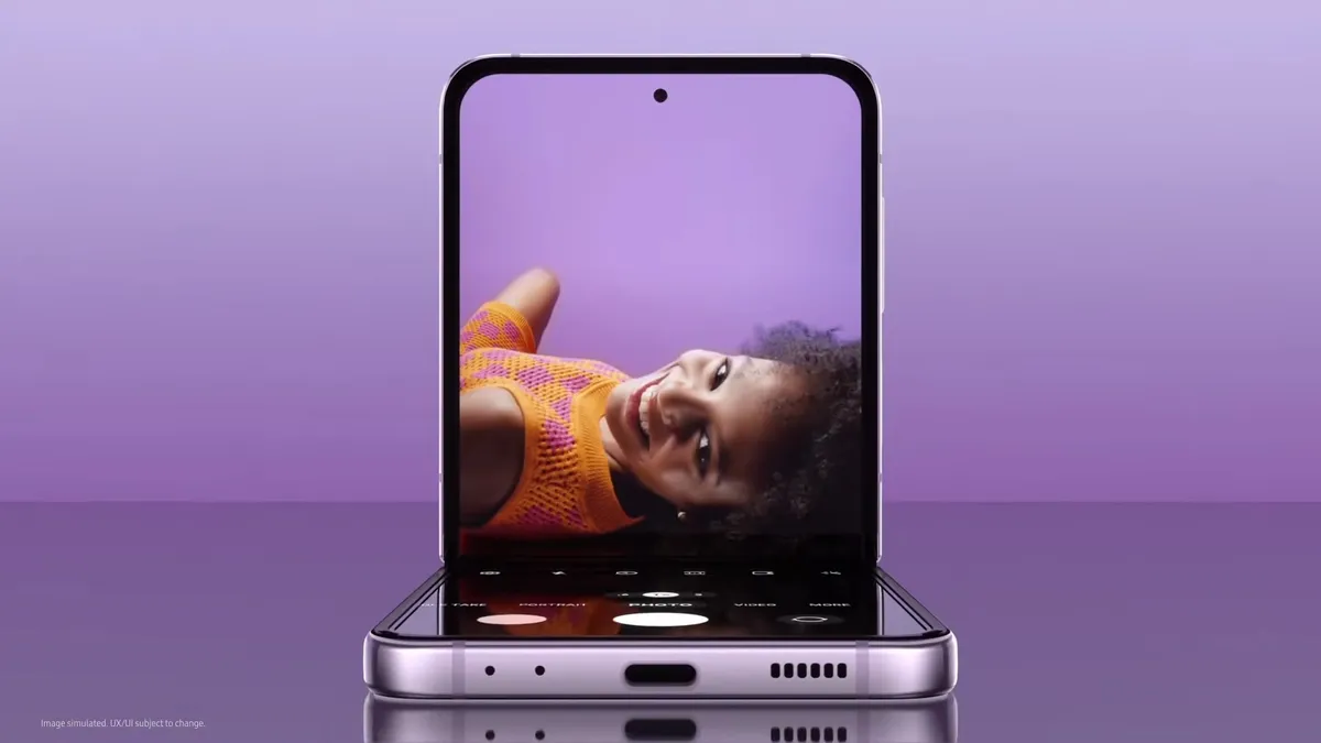 Samsung Galaxy Flip 6 успішно проходить жорсткі тести на міцність (Відео)