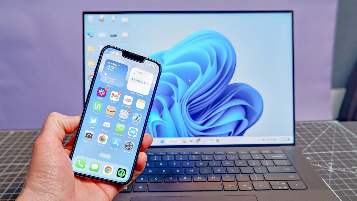 Злиття світів: як Windows і iPhone працюють разом