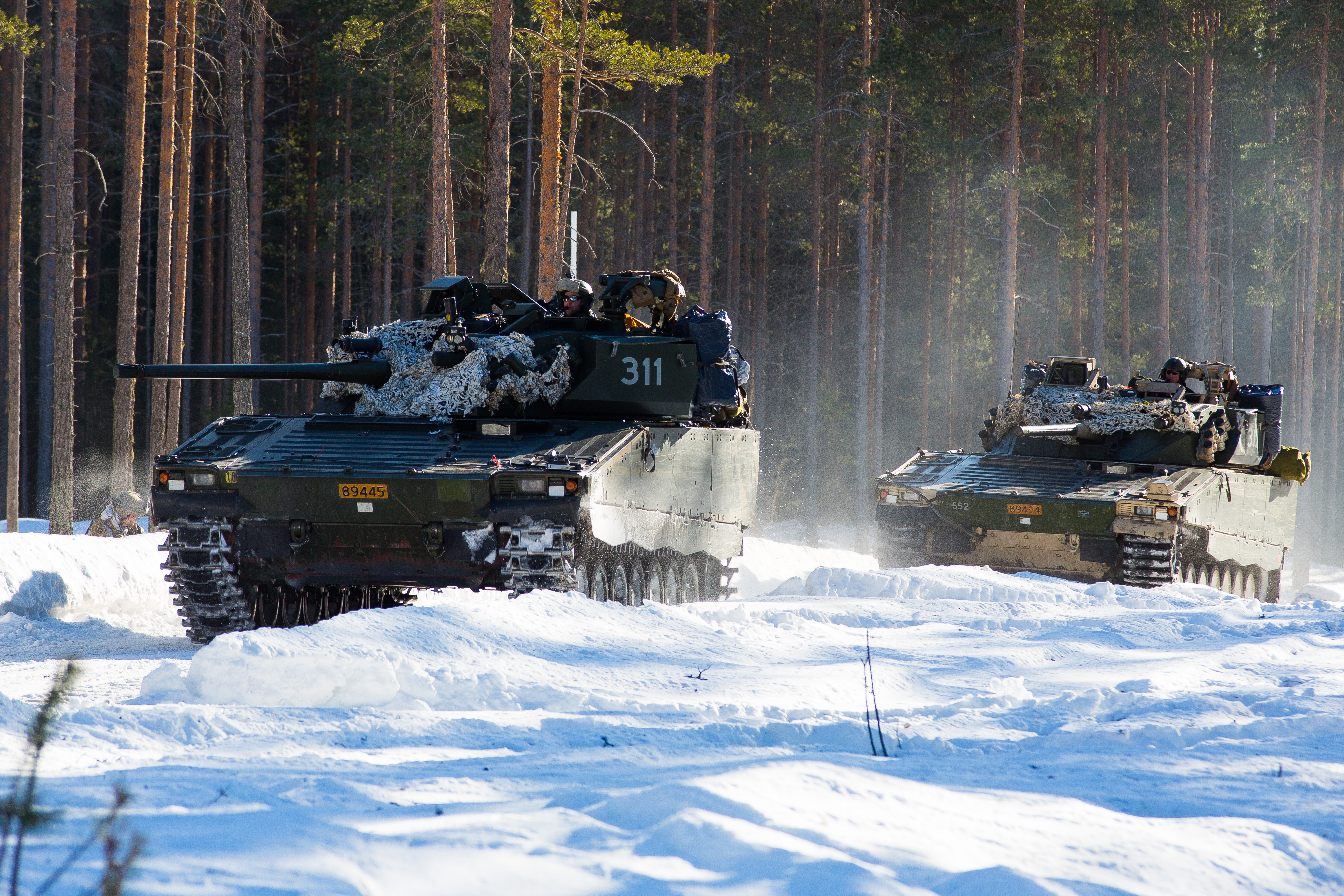 Не только Швеция: Норвегия может передать Украине боевые машины пехоты CV90