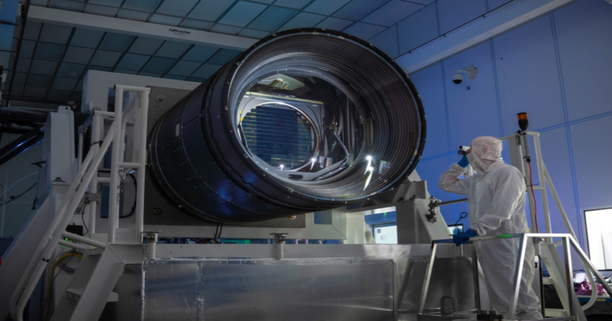 La più grande fotocamera digitale al mondo per l'astronomia è pronta a partire