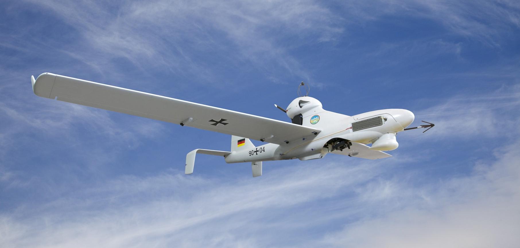 Rheinmetall presenta il sistema aereo senza pilota Combat Drone per il lancio di droni kamikaze Hero R