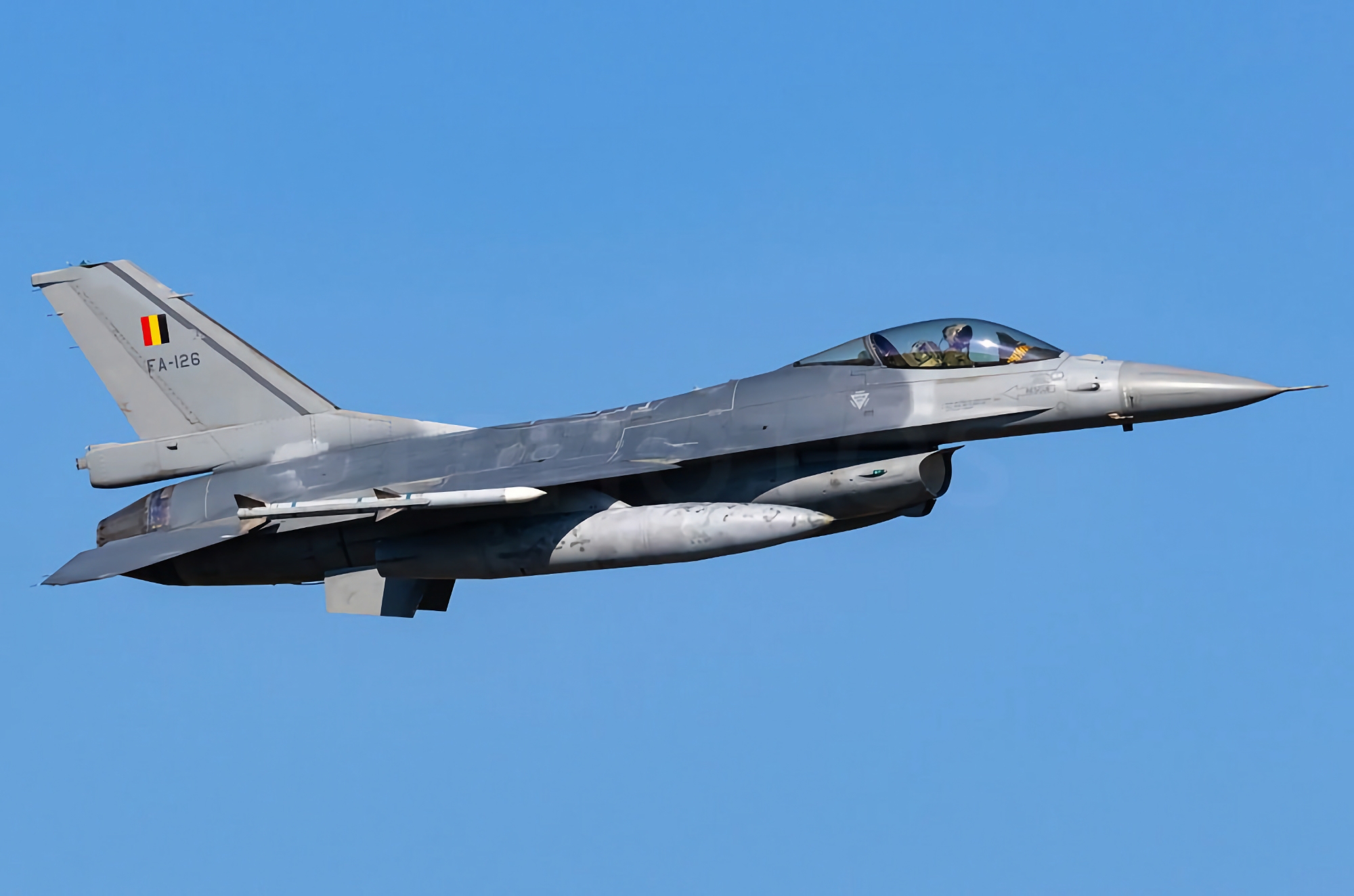 Antes de lo previsto: Bélgica transferirá cazas F-16 Fighting Falcon a Ucrania en 2024