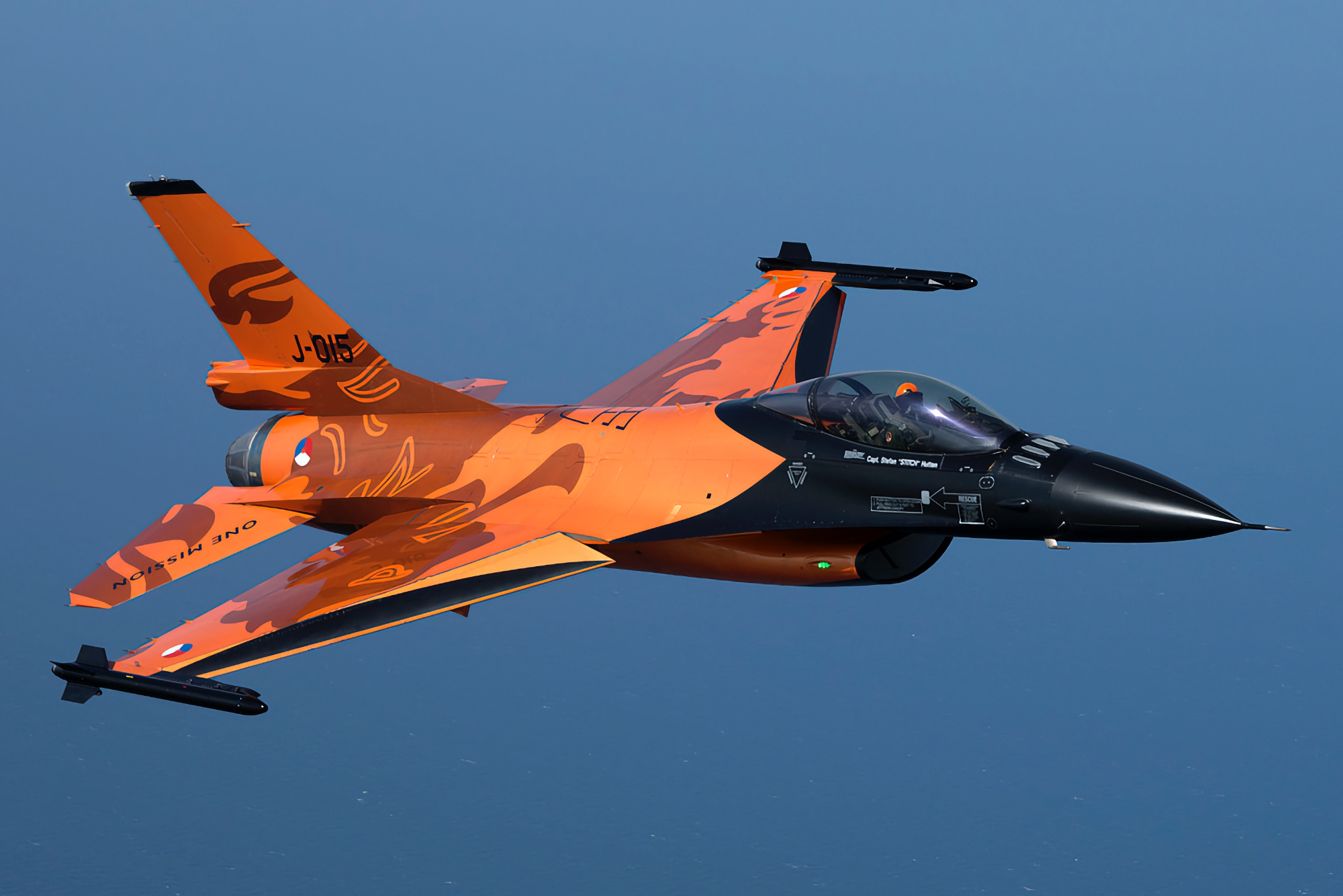 Official: Netherlands to transfer 24 F-16 Fighting Falcon fighters to Ukraine