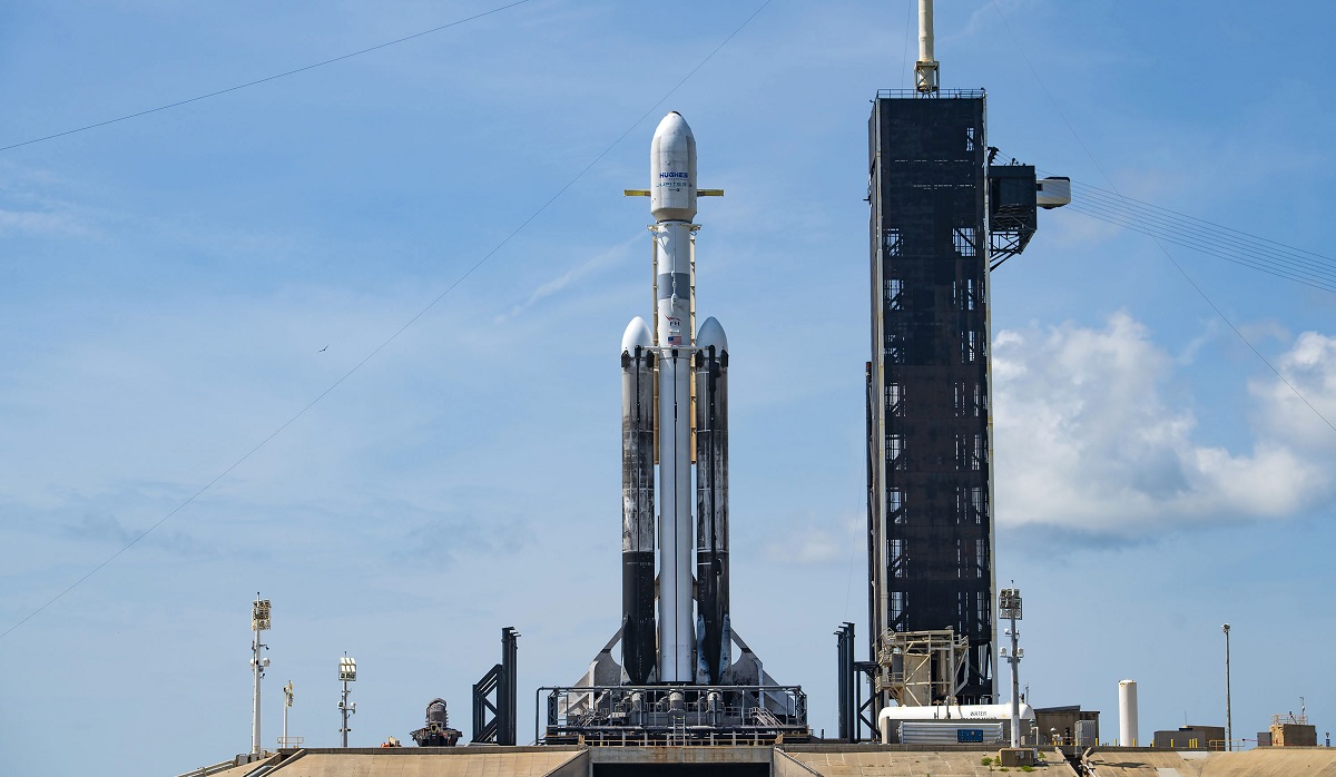 SpaceX hat es nicht geschafft, den größten Satelliten der Welt in den Weltraum zu schicken und den Start der Falcon Heavy Sekunden vor dem Abheben abgebrochen