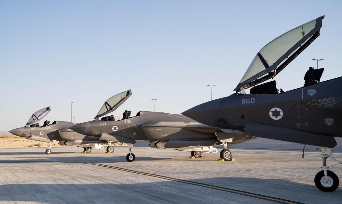 Israel har mottatt ytterligere tre modifiserte F-35I Adir-fly av femte generasjon.