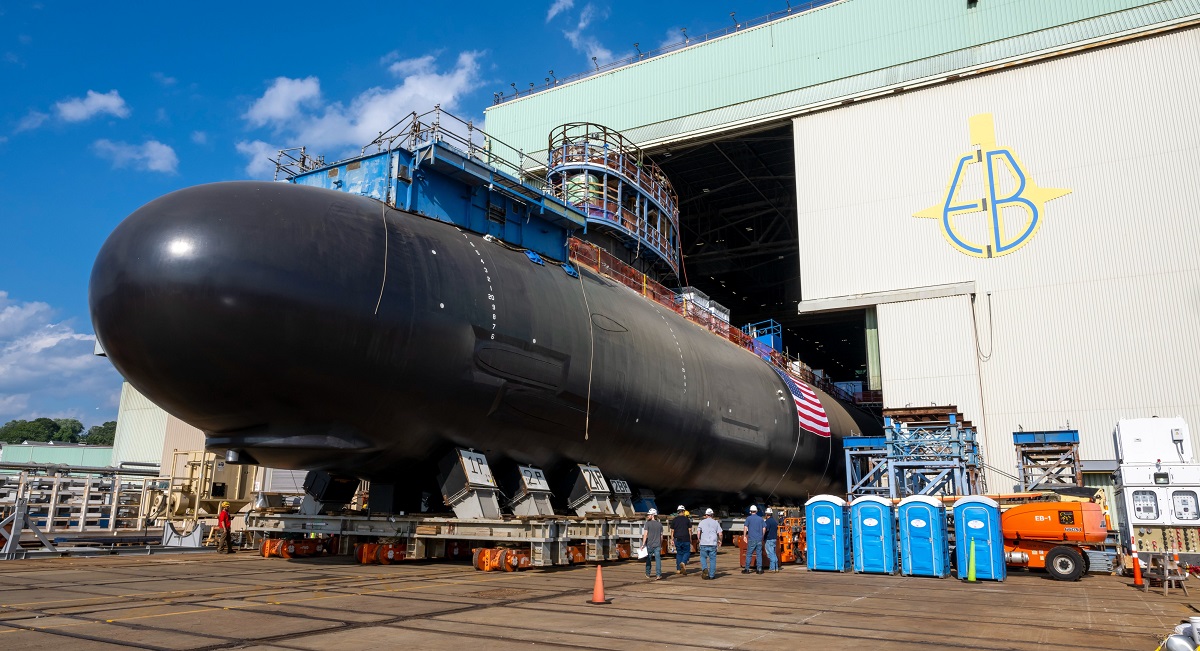 USA har sjøsatt den atomdrevne angrepsubåten USS Iowa i Virginia-klassen, som skal motta Tomahawk kryssermissiler med vertikal utskyting.