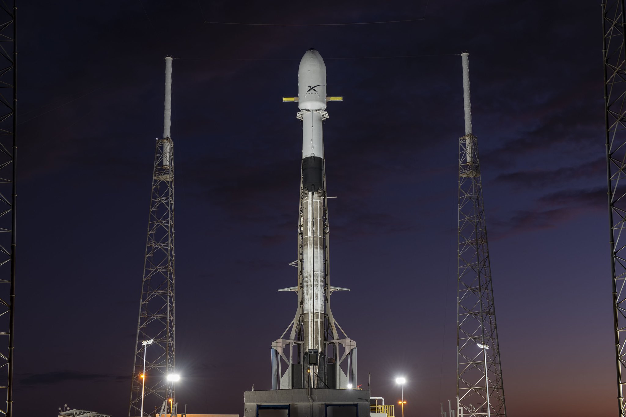 La Federal Communications Commission refuse près d'un million de dollars de financement à SpaceX.