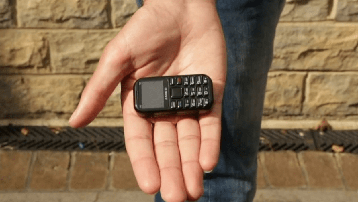 Zanco Tiny T2 - найменший у світі телефон розміром із запальничку