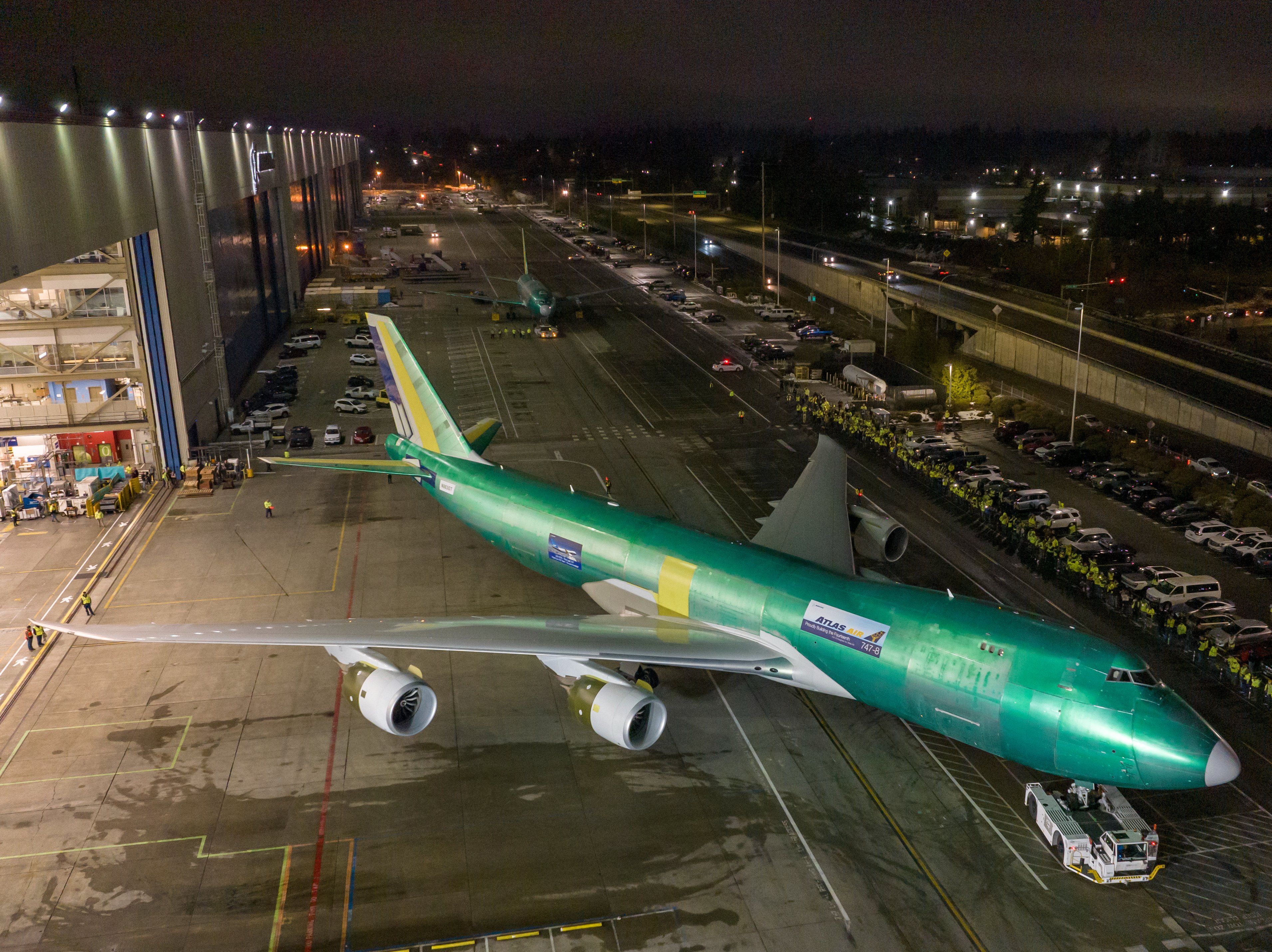 The last (1574th) copy of the legendary Boeing 747 is being assembled