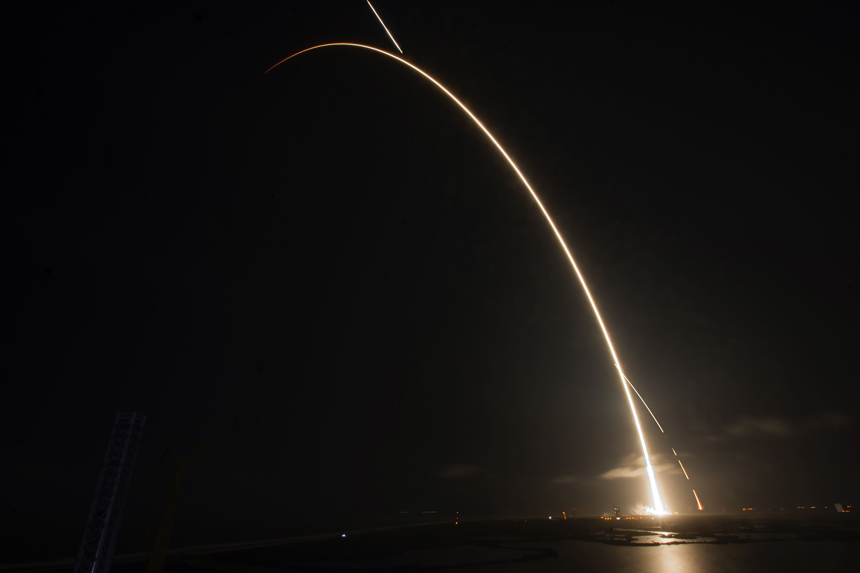 SpaceX envoie le module d'atterrissage Hakuto-R et le rover Rashid sur la Lune
