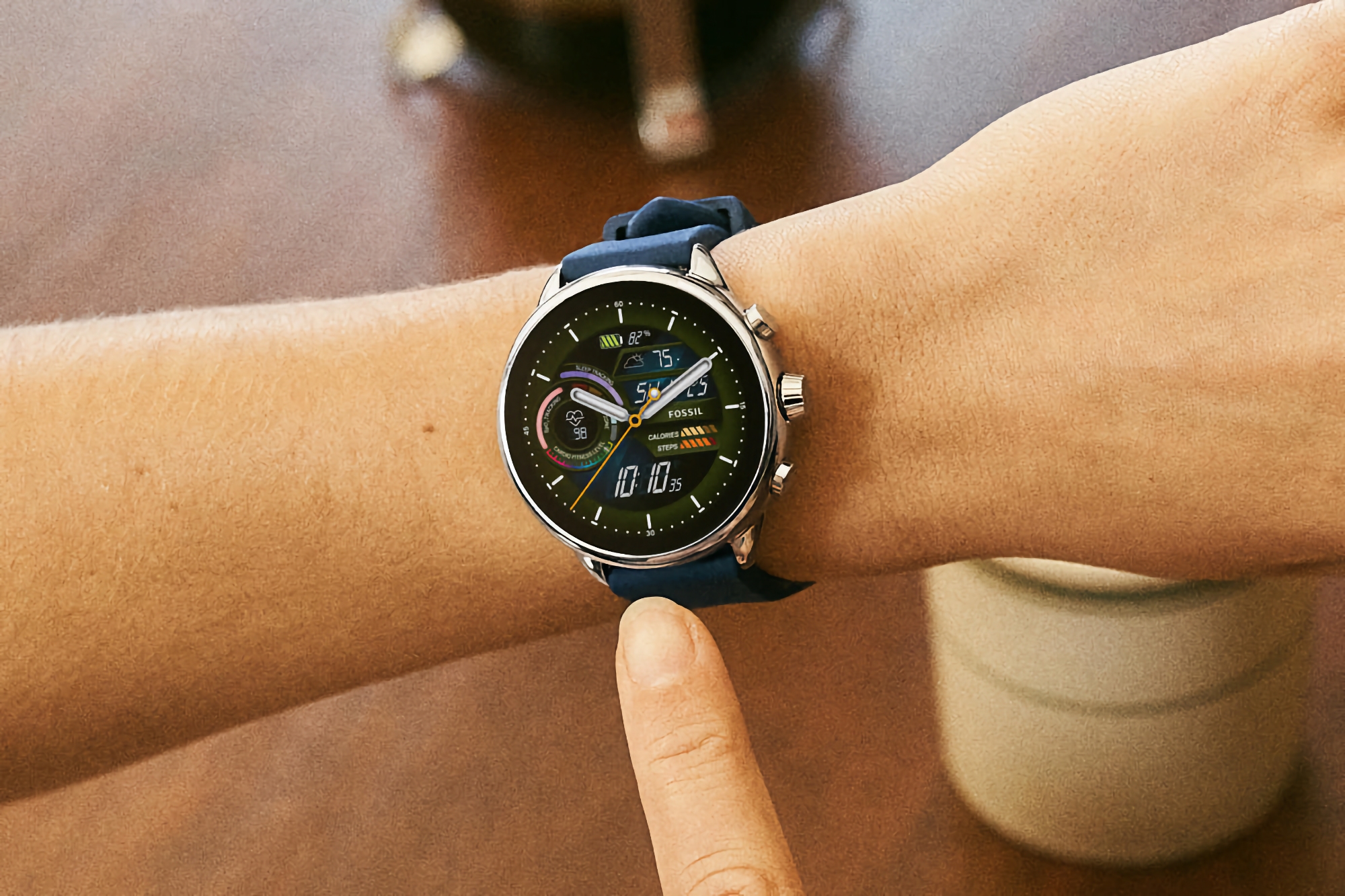 Fossil Gen 6 Wellness Edition на Amazon: смарт-часы с AMOLED-дисплеем, NFC, поддержкой Alexa и Wear OS 3 на борту со скидкой $90