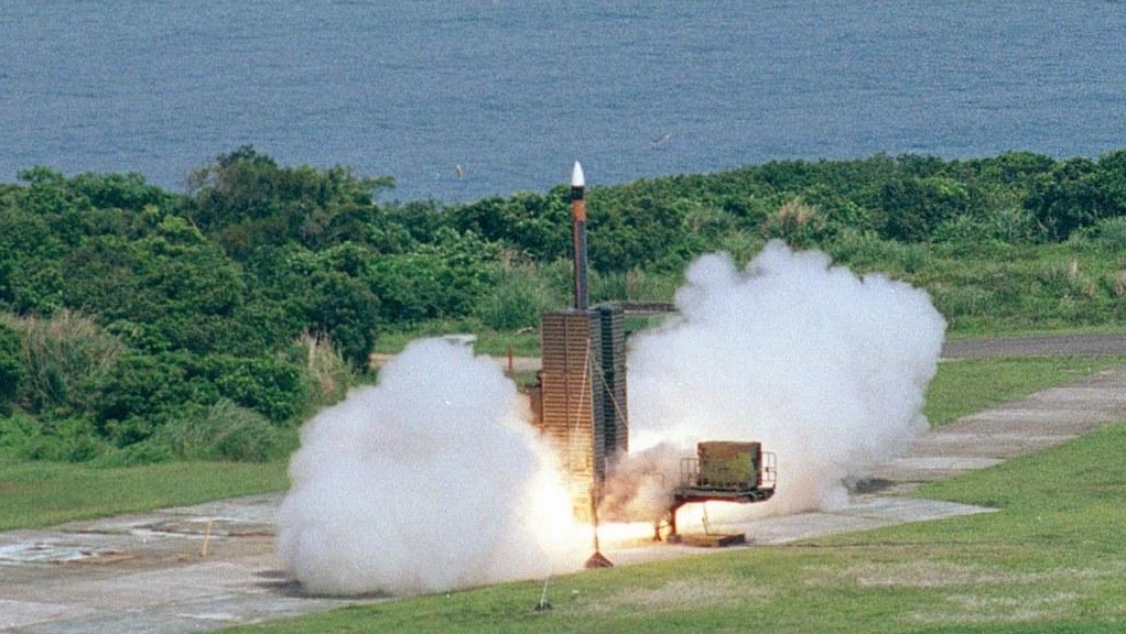 Taiwán ha desarrollado dos versiones modernizadas del sistema de misiles tierra-aire Sky Bow III para complementar el sistema Patriot e interceptar misiles a altitudes de hasta 100 km.