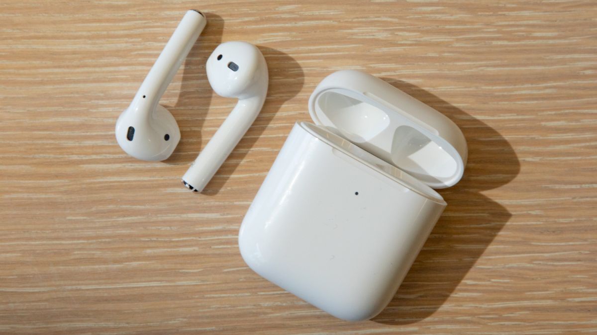 The girl swallowed one of the AirPods instead of pain reliever, and it continued to work in the stomach