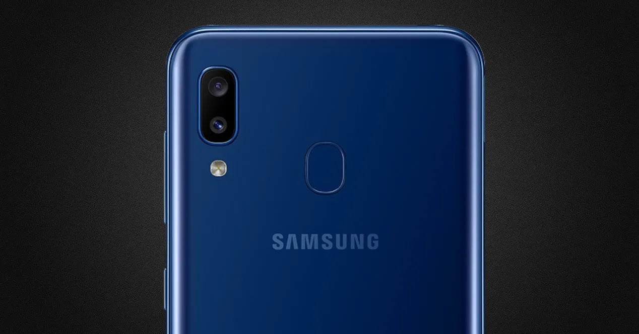 Samsung przygotowuje budżetowy smartfon Galaxy A01. Ale inna firma będzie zaangażowana w jego produkcję