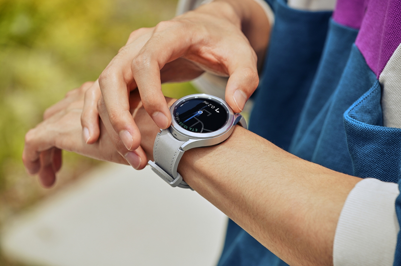 Samsung releases first software update for Galaxy Watch 4 smartwatch