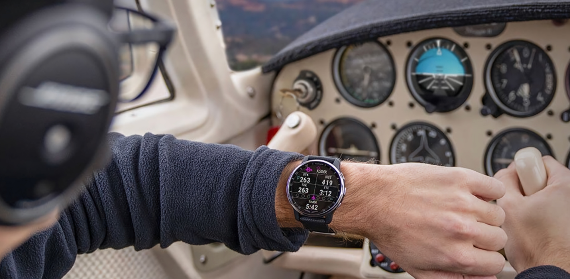 Garmin D2 Air X10: a smartwatch for aviators for $549