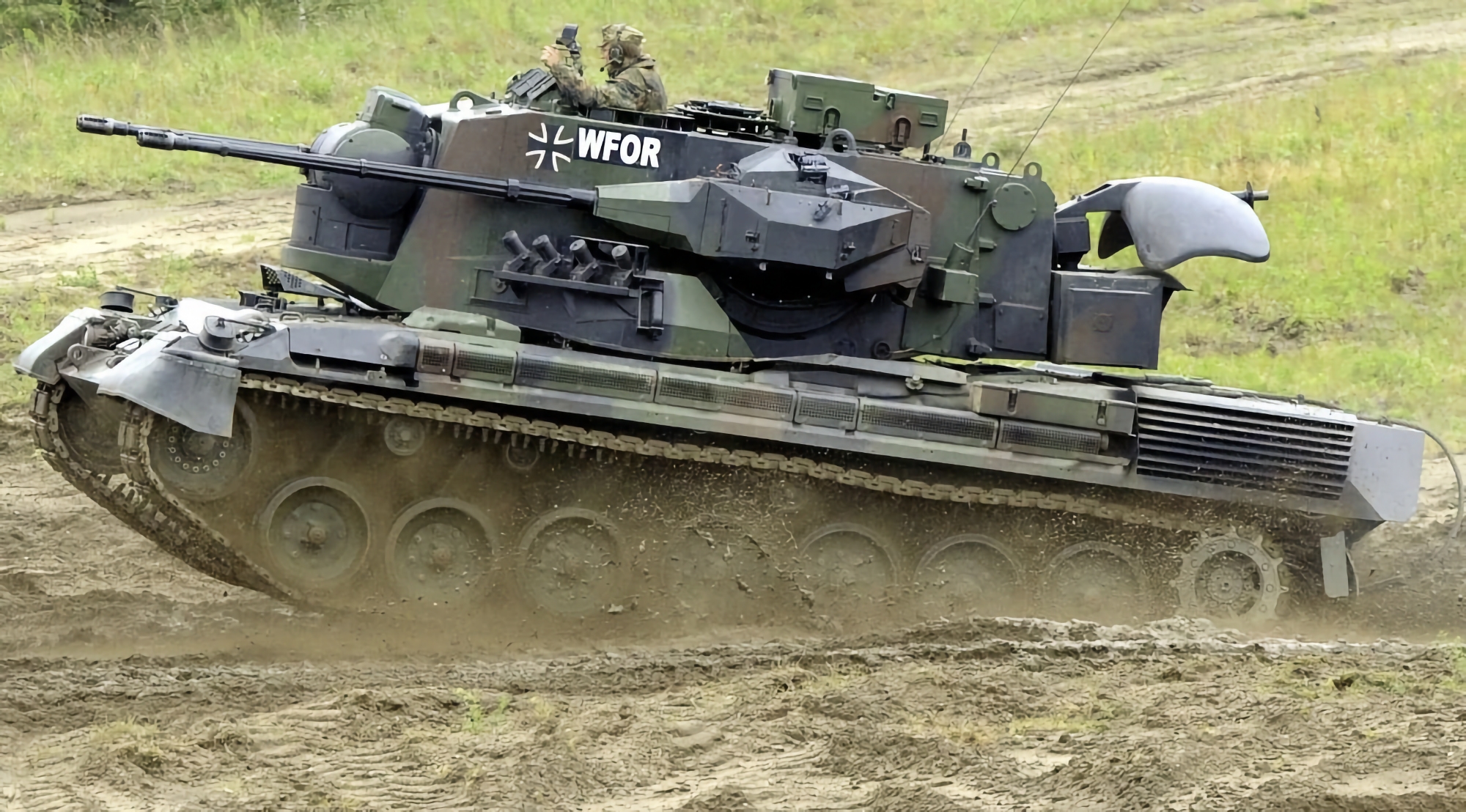 Gepard zelfrijdende luchtverdedigingssystemen, munitie voor Leopard 2A6 tanks en UAV's: Duitsland overhandigt Oekraïne nieuw wapenpakket