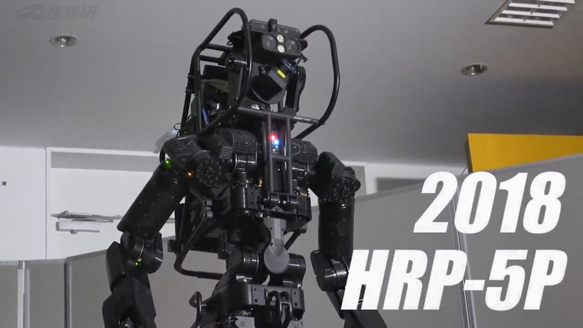 Видео: японский робот-гуманоид HRP-5P прибивает гипсокартон