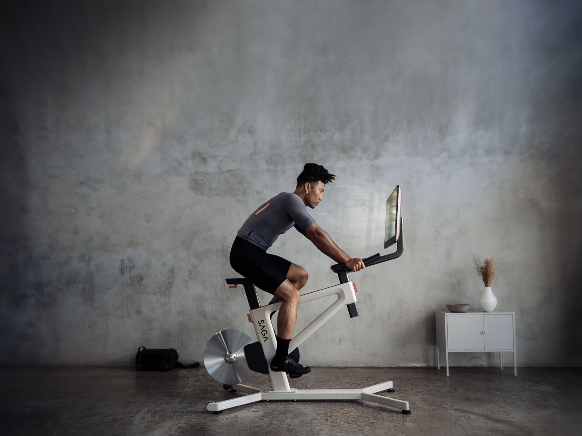 HoloBike - a $2599 exercise bike with a holographic 3D display from a former Google engineer