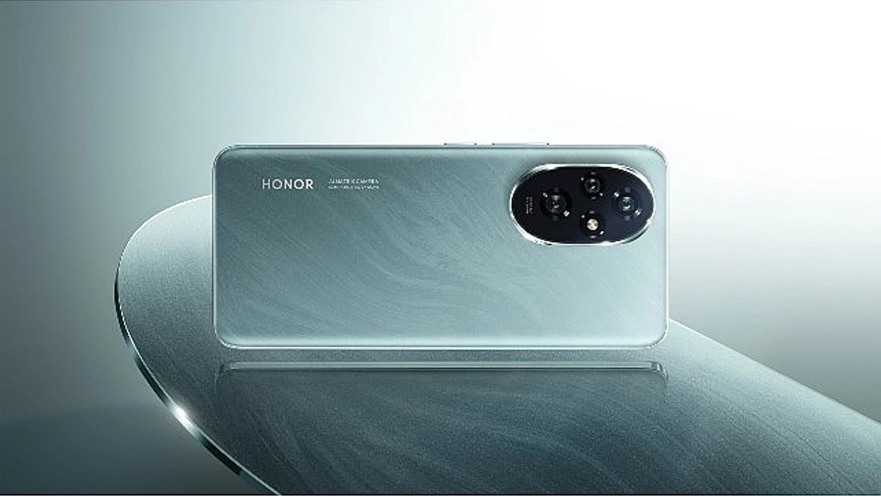 Honor ha ufficialmente confermato che la serie Honor 300 avrà uno schermo piatto e un design ultra-sottile