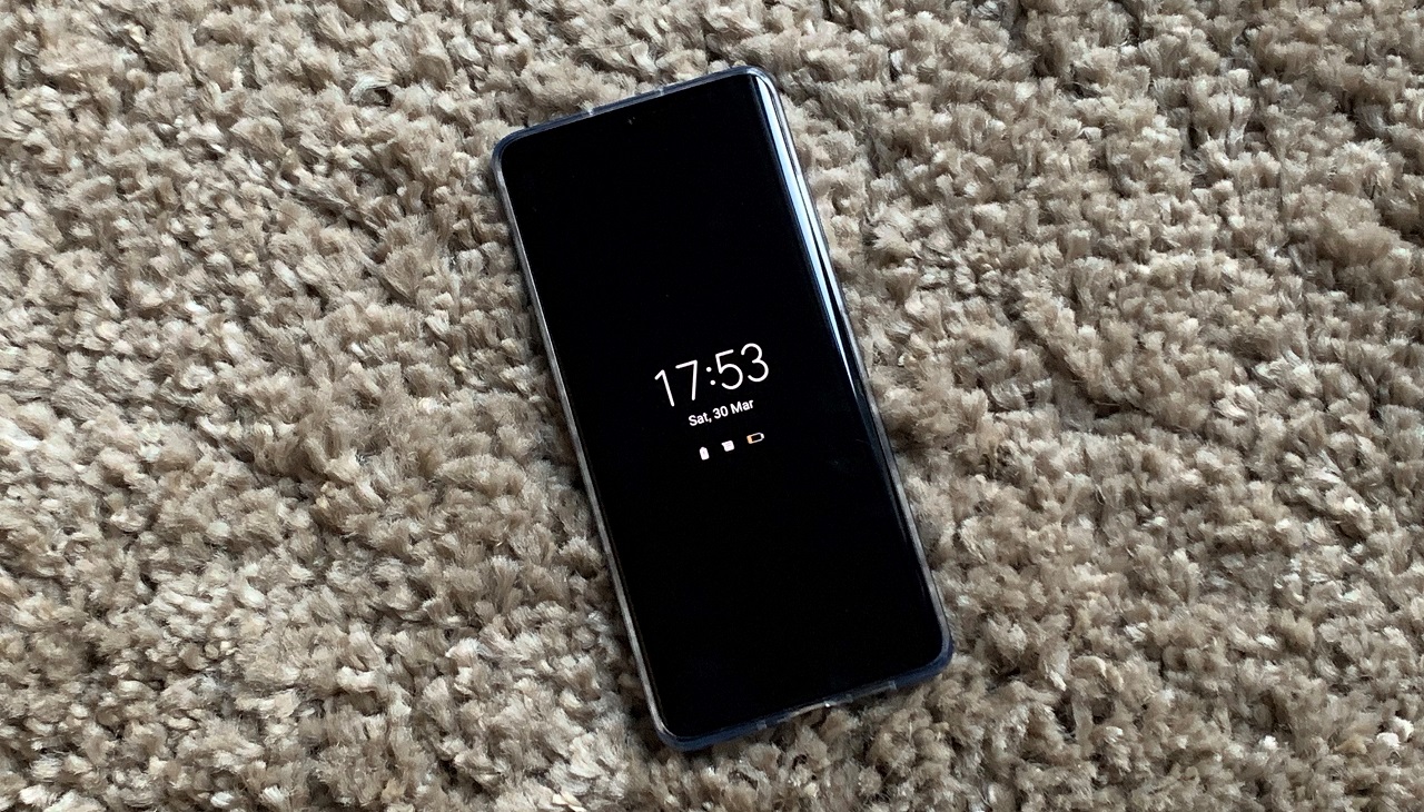 Huawei doda do swoich starych smartfonów funkcję Always on Display