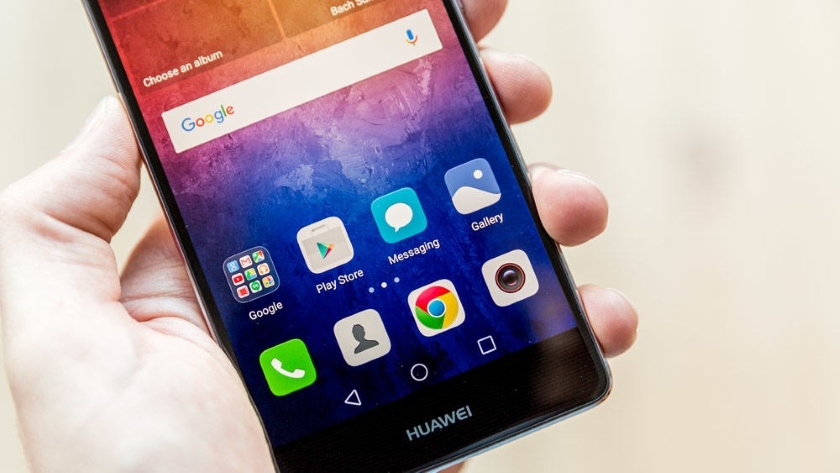 The first render of a full-screen smartphone Huawei Y7 (2018)