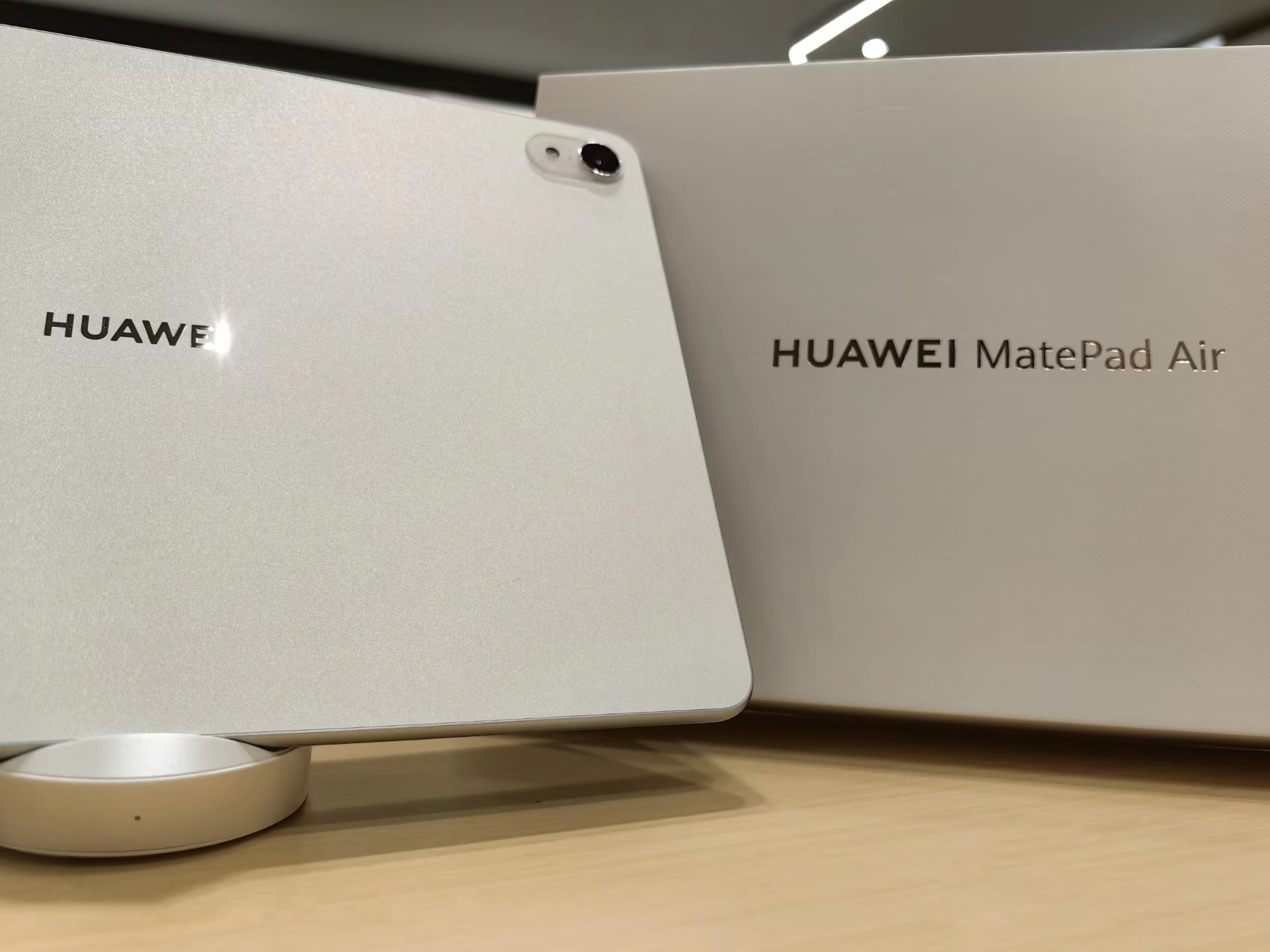 Écran 144 Hz, puce Snapdragon 888 et appareil photo principal avec flash LED : les spécifications et les photos du Huawei MatePad Air ont fait surface en ligne.
