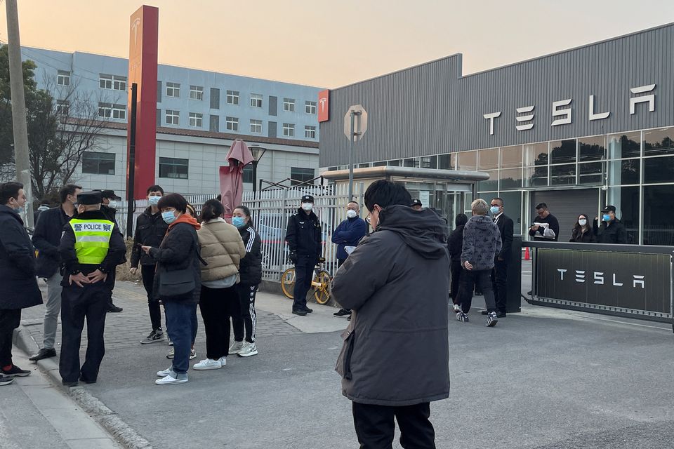 Los nuevos propietarios de Tesla protagonizan protestas en China por la fuerte caída del precio de los coches