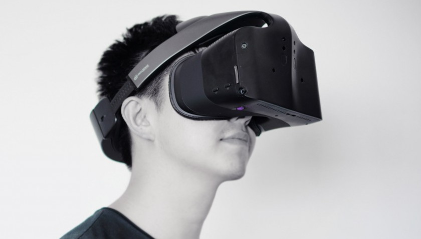 Intel закрыла проект автономного VR-шлема Project Alloy