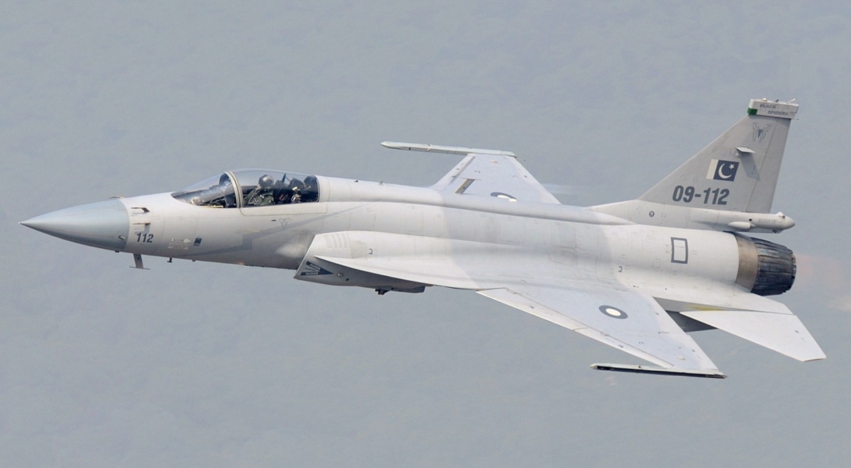 Irak will aufgerüstete chinesisch-pakistanische JF-17C Thunder-Kampfjets mit Munition im Wert von mindestens 1,1 Mrd. Dollar bestellen