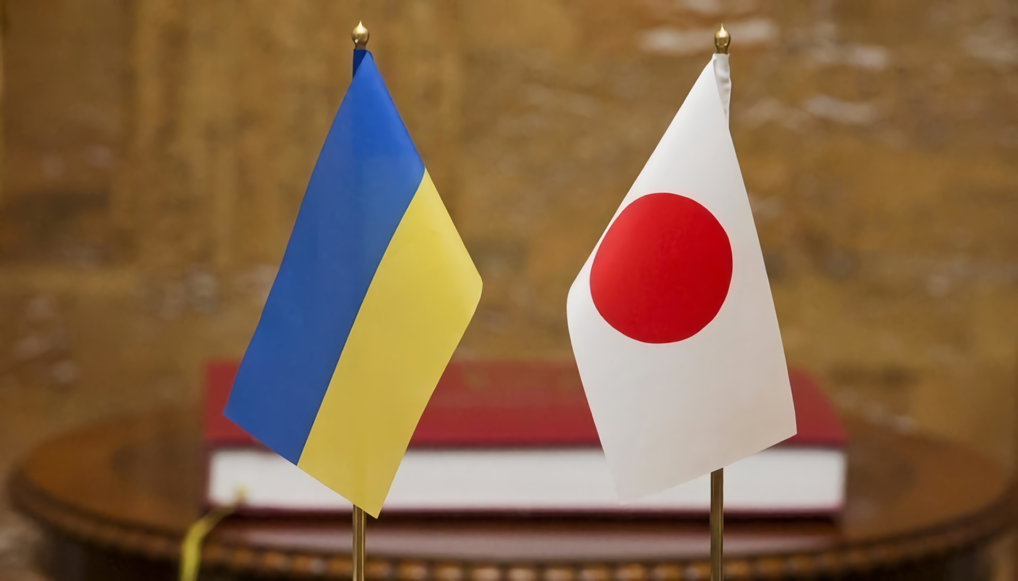 Il Giappone sta preparando un pacchetto di aiuti per le forze armate ucraine, che includerà camion e droni