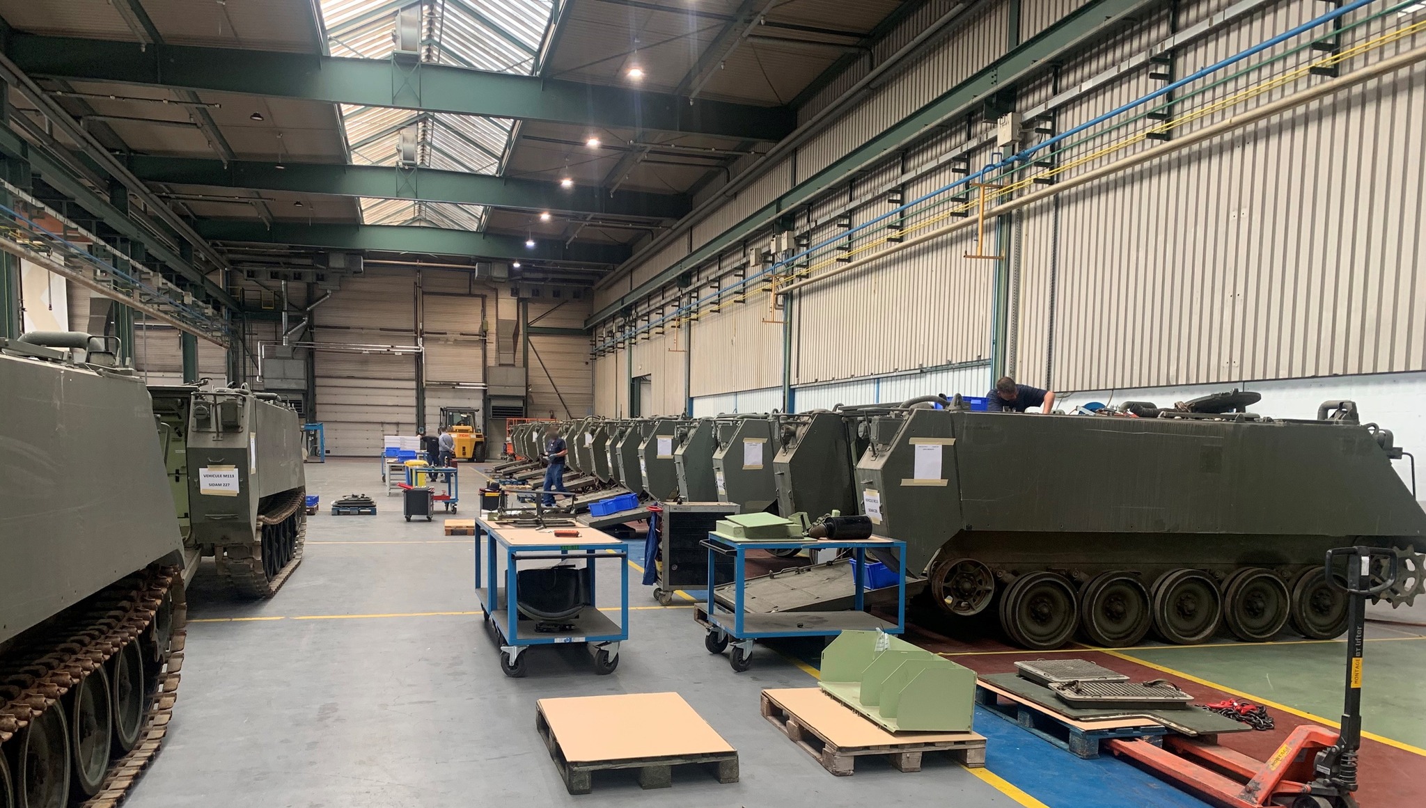 Das belgische Unternehmen John Cockerill modernisiert gepanzerte Mannschaftstransportwagen M113 für die Streitkräfte der Ukraine